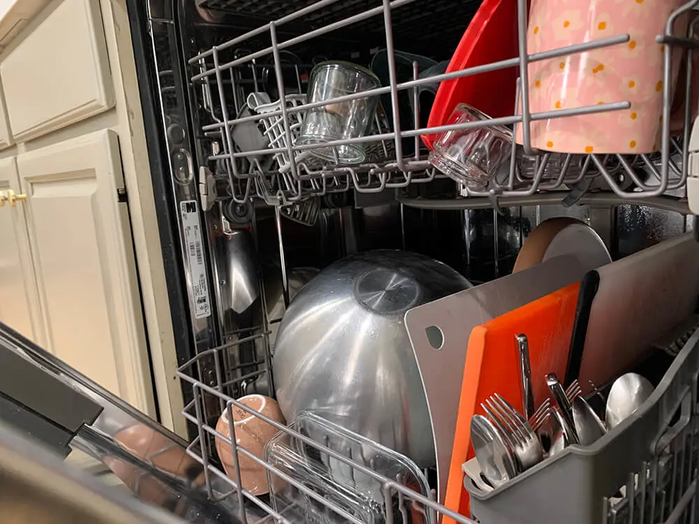 Cascade dishwasher